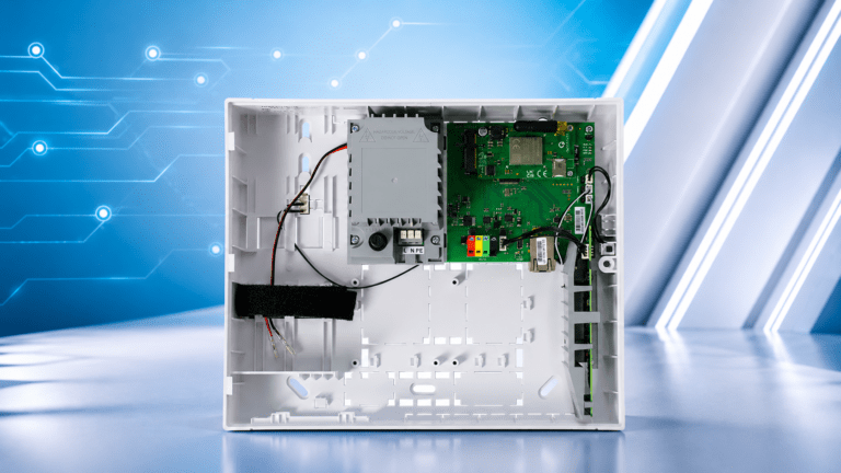 JABLOTRON JA-102KRY: Mercury Funk-Alarmzentrale mit 4G-Kommunikation